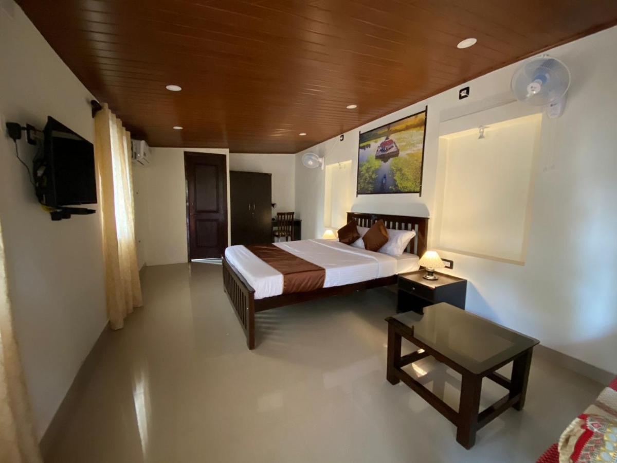 Udupi Inn Екстериор снимка
