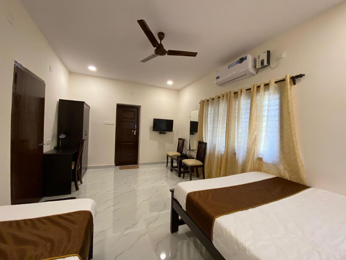 Udupi Inn Екстериор снимка